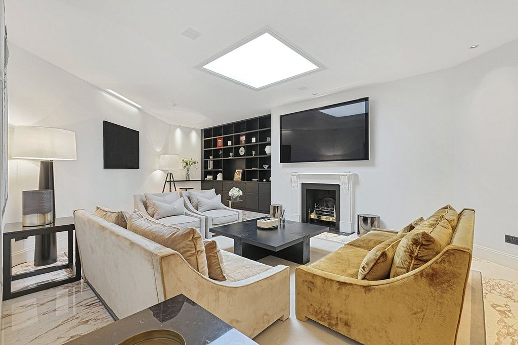 Property photo 1 of 27 Picture No. 16