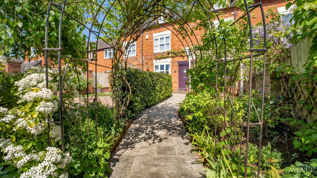 Property photo 3 of 35 4712086