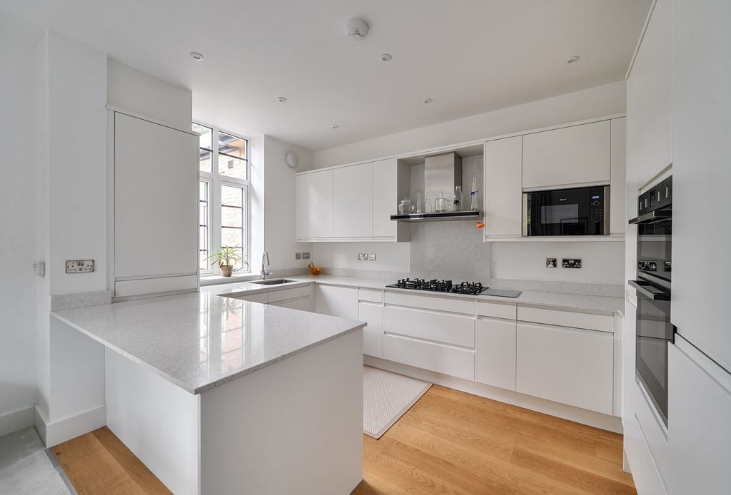 Property photo 3 of 20 1525109 (8).Jpg