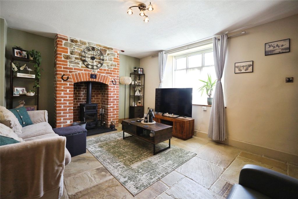 Property photo 2 of 25 Picture No. 22