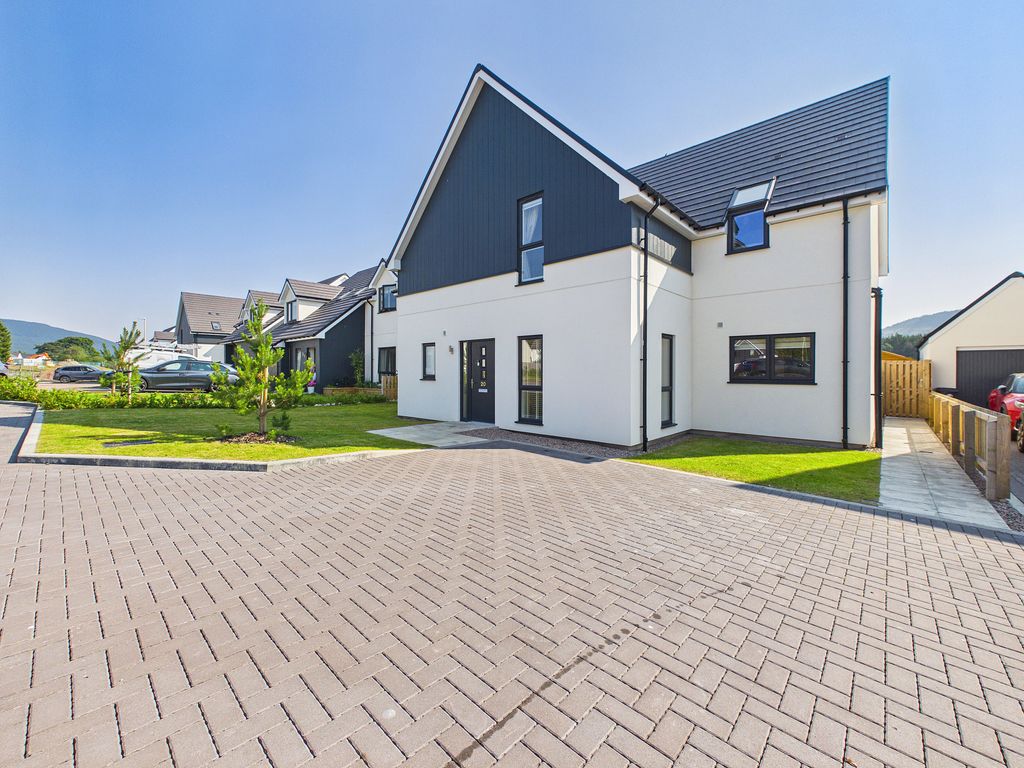 Property photo 1 of 38