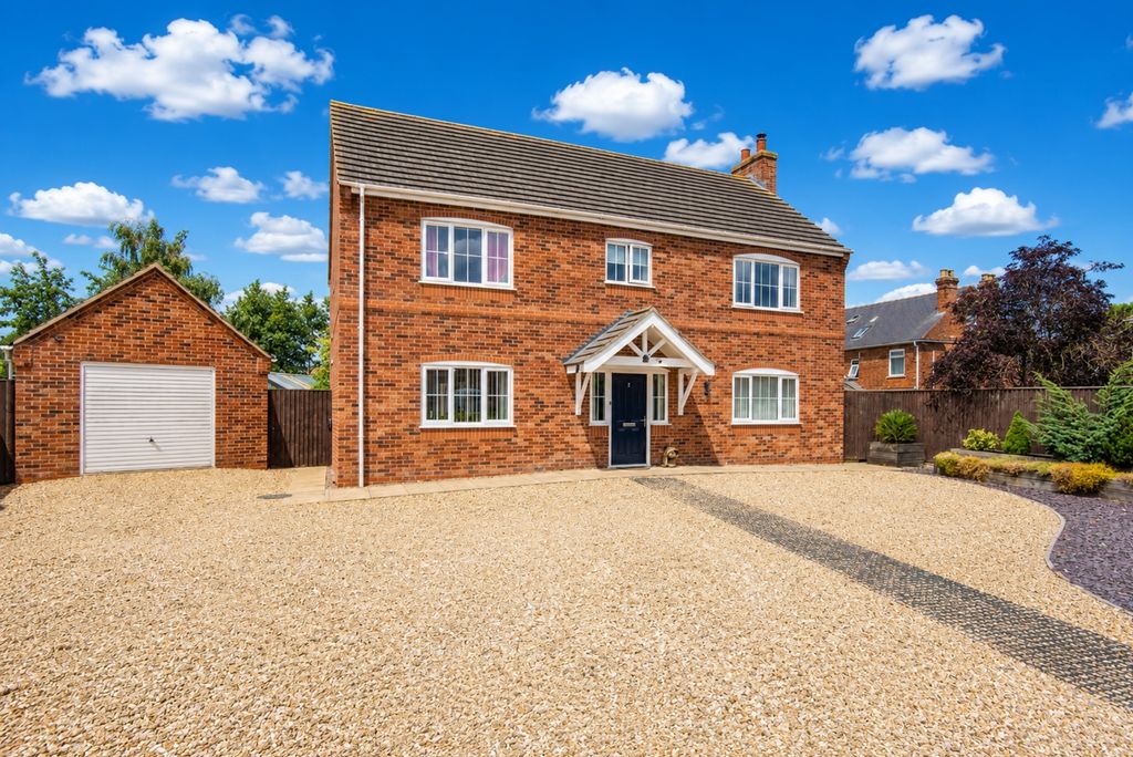 Property photo 1 of 28 28