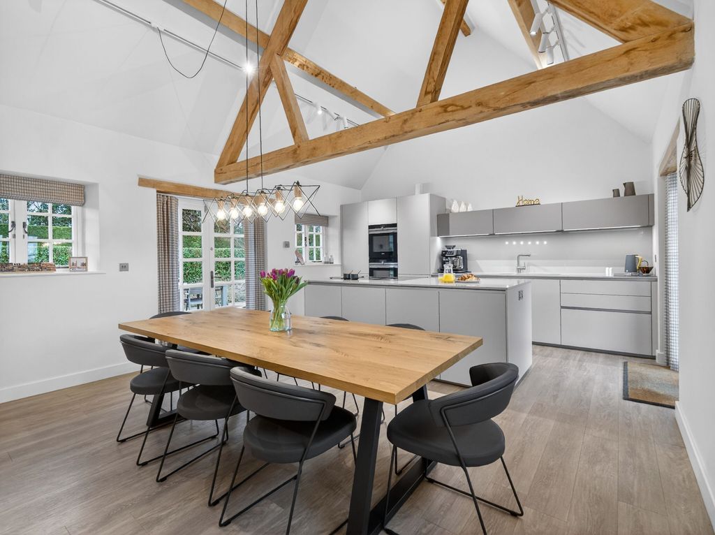 Property photo 2 of 27 Kitchen