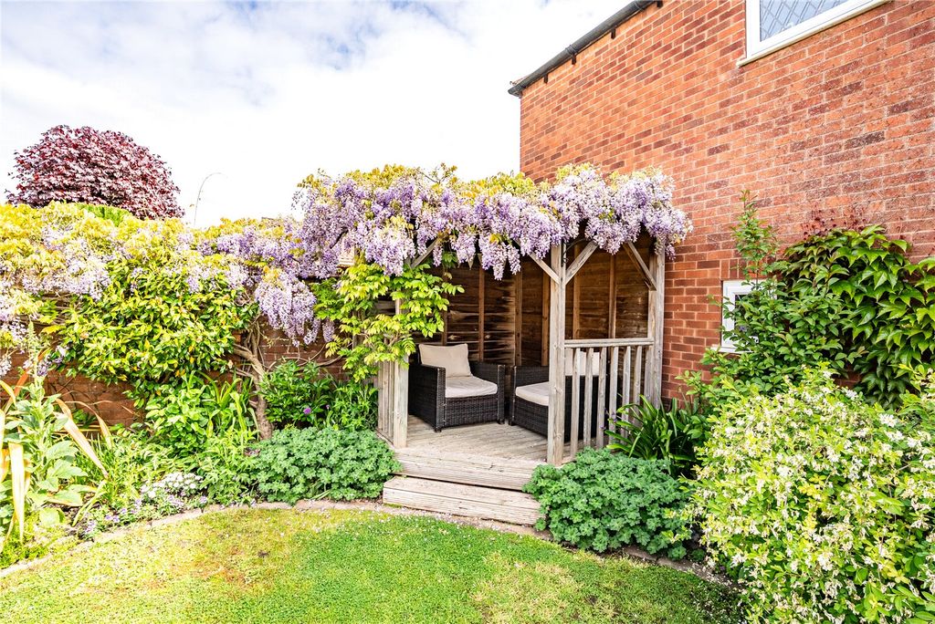 Property photo 3 of 28 Picture No. 64