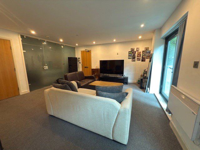 Property photo 2 of 12 Picture No. 09