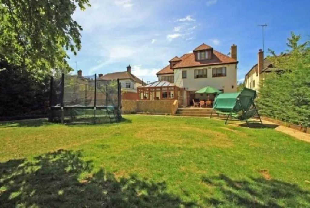 Property photo 2 of 13