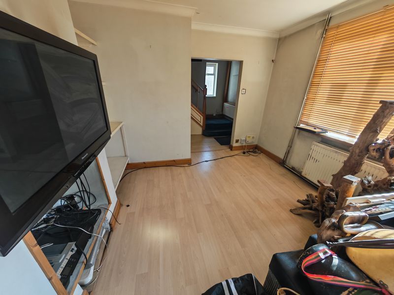 Property photo 2 of 10 Photo 6