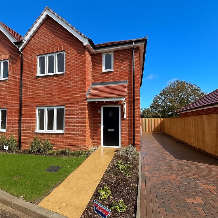 Property photo 1 of 12 21 Herringbone Front.Png