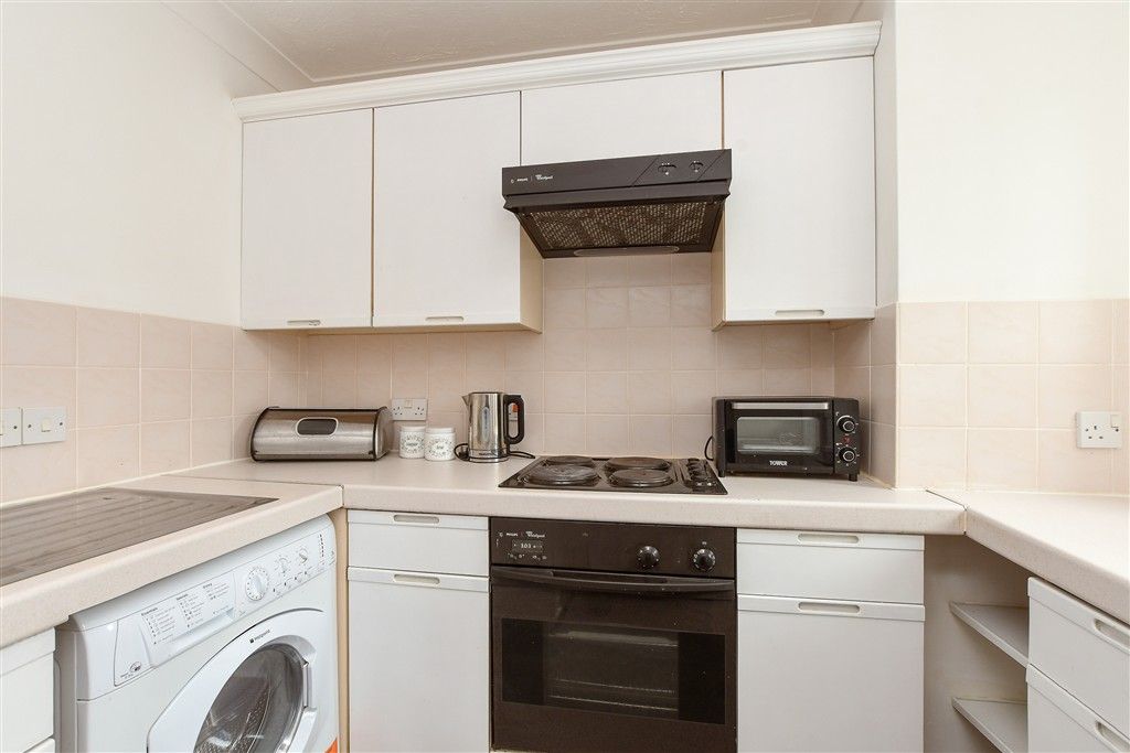 Property photo 2 of 12 Kitchen