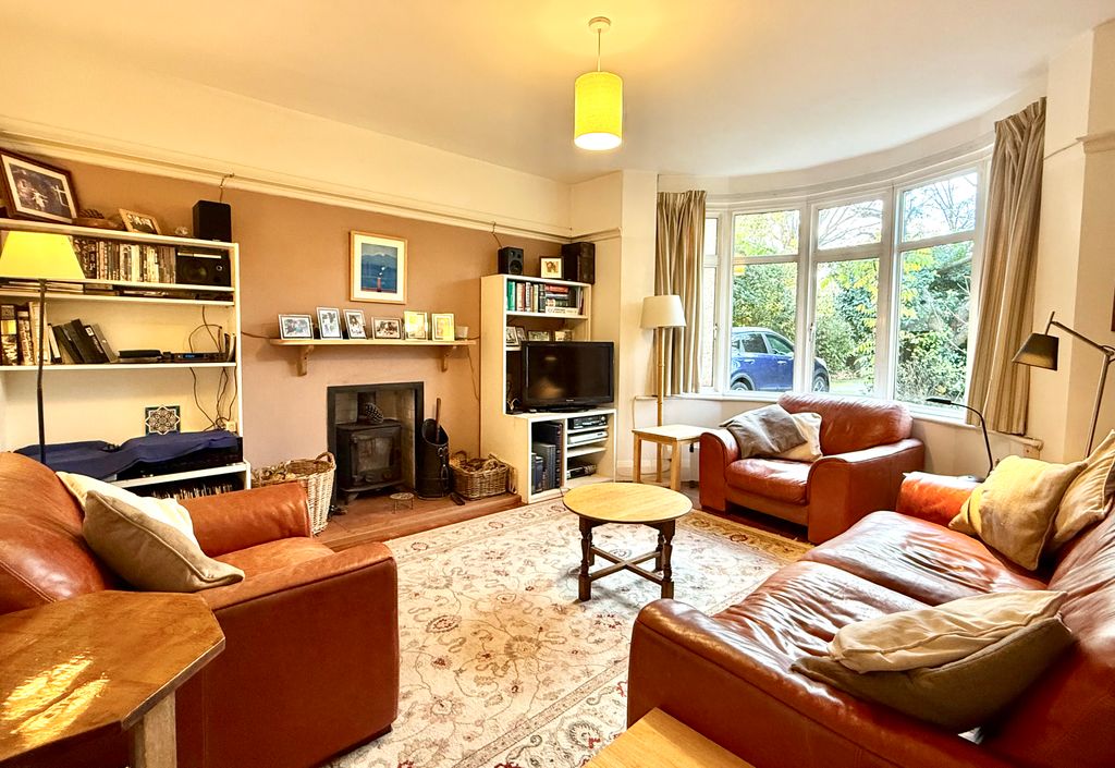 Property photo 2 of 30