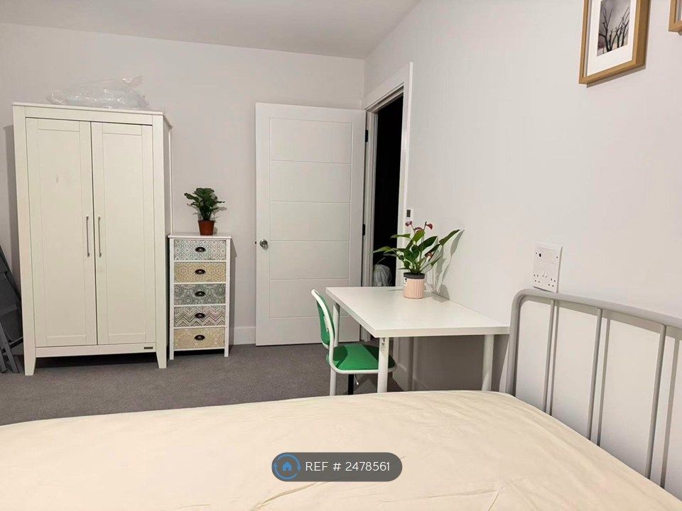 Property photo 2 of 5