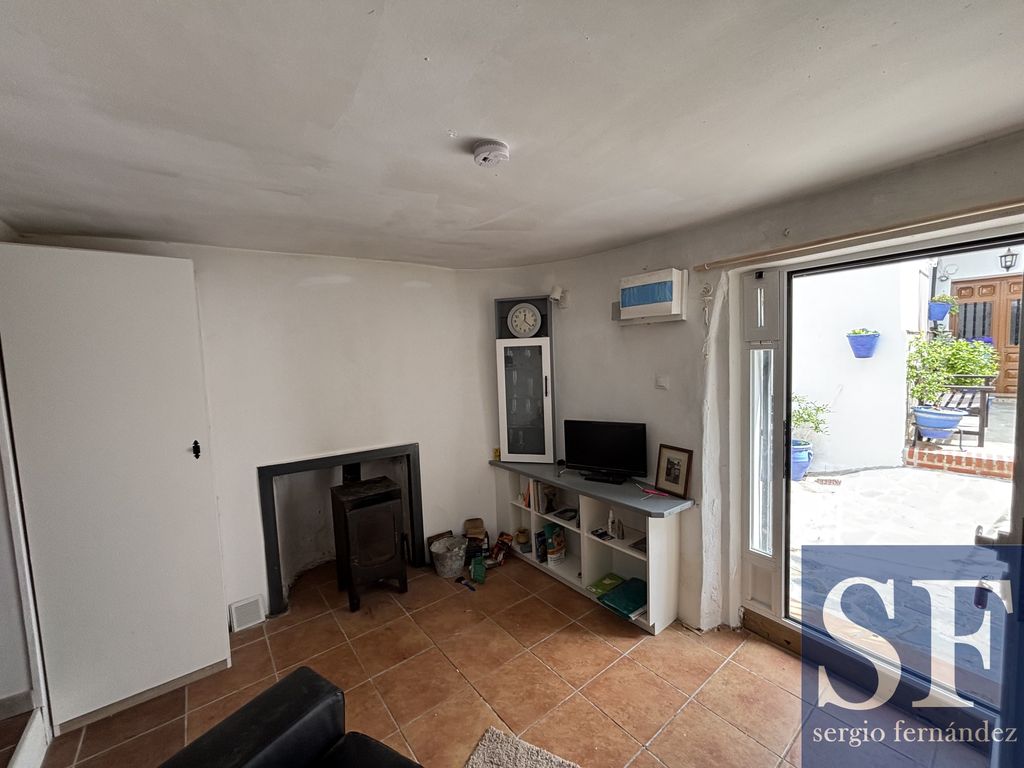 Property photo 3 of 16