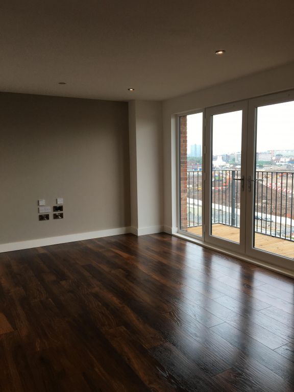 Property photo 2 of 7 (Main)