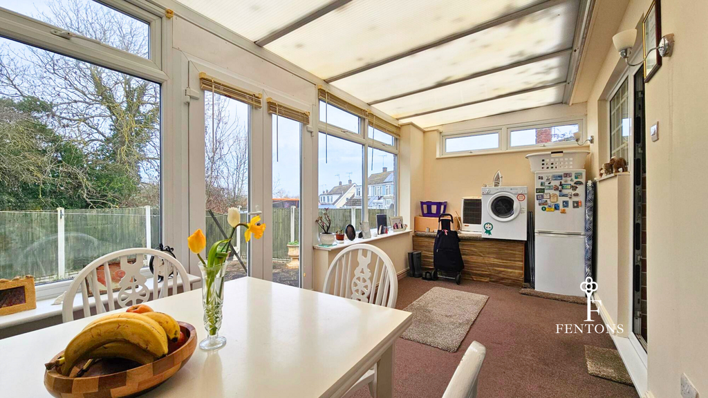 Property photo 2 of 16 Conservatory