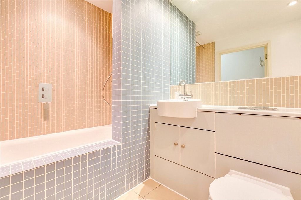Property photo 3 of 3