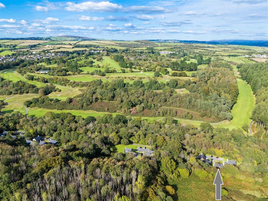 Property photo 1 of 22 Parry 8 Oakridge St. Mellion-35.Jpg