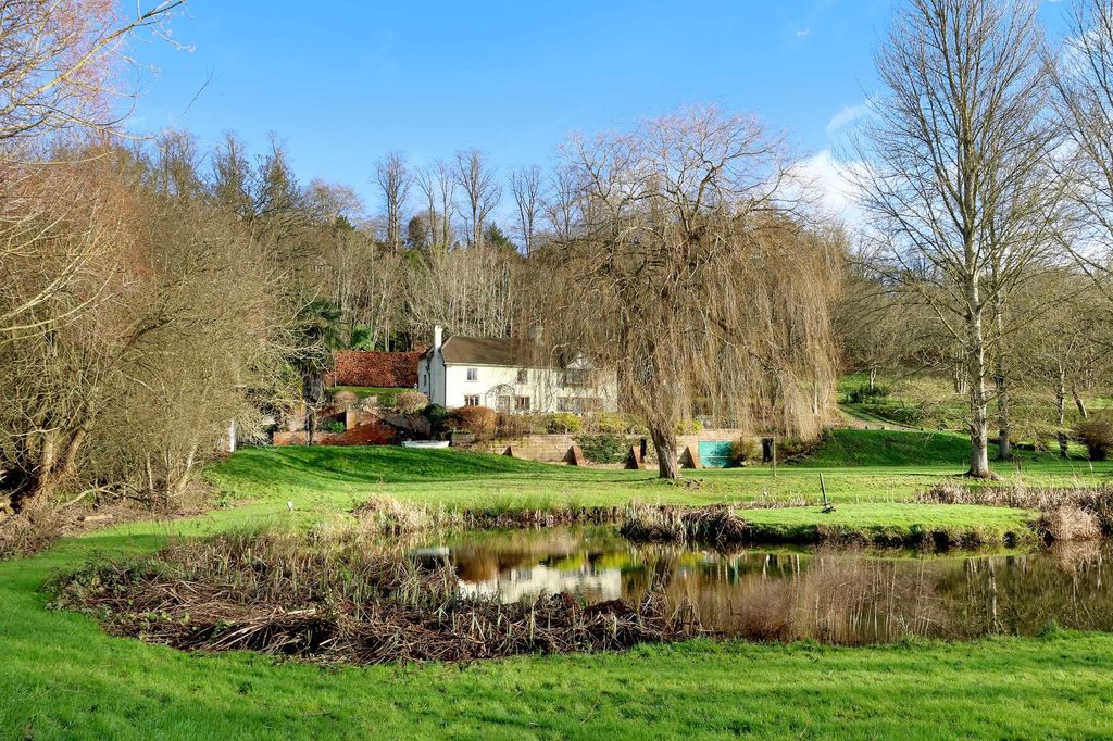 Property photo 1 of 19 Picture No. 03