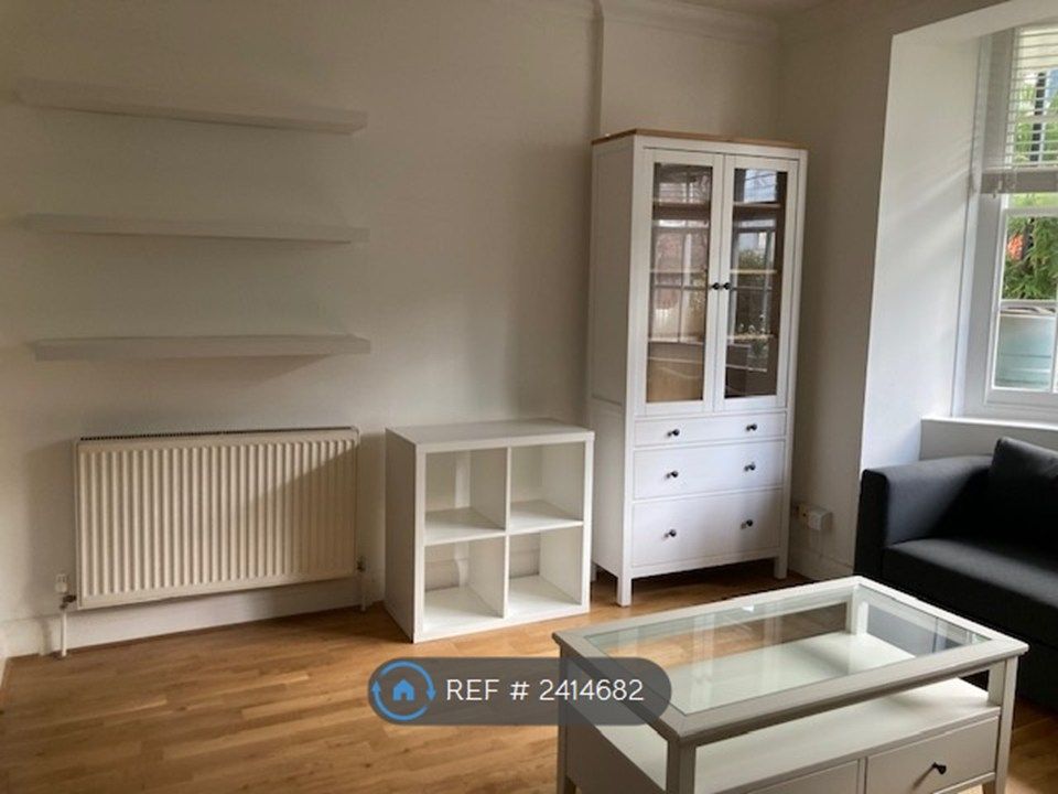 Property photo 3 of 14 Front Room 2