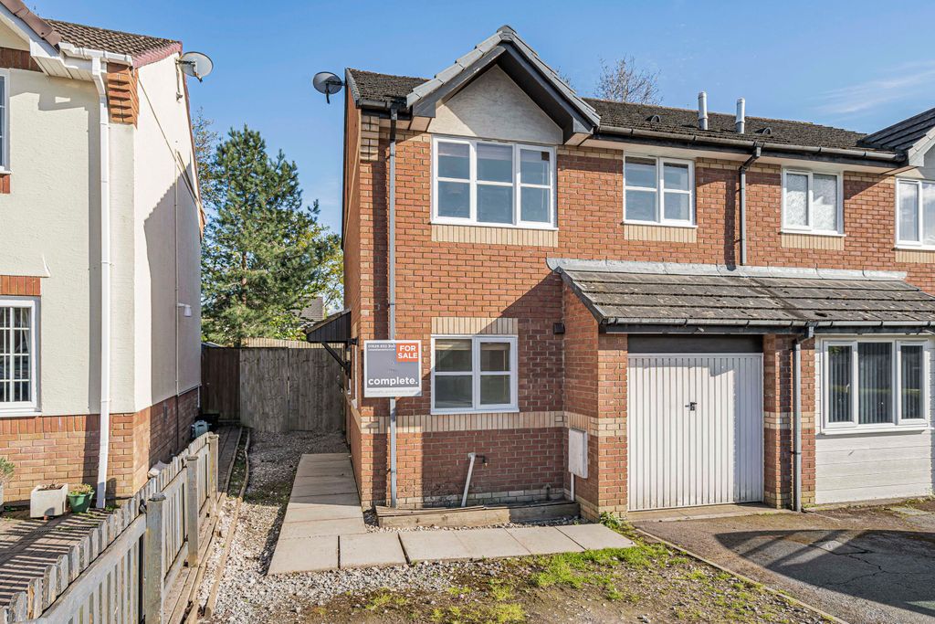 Property photo 1 of 20 Front