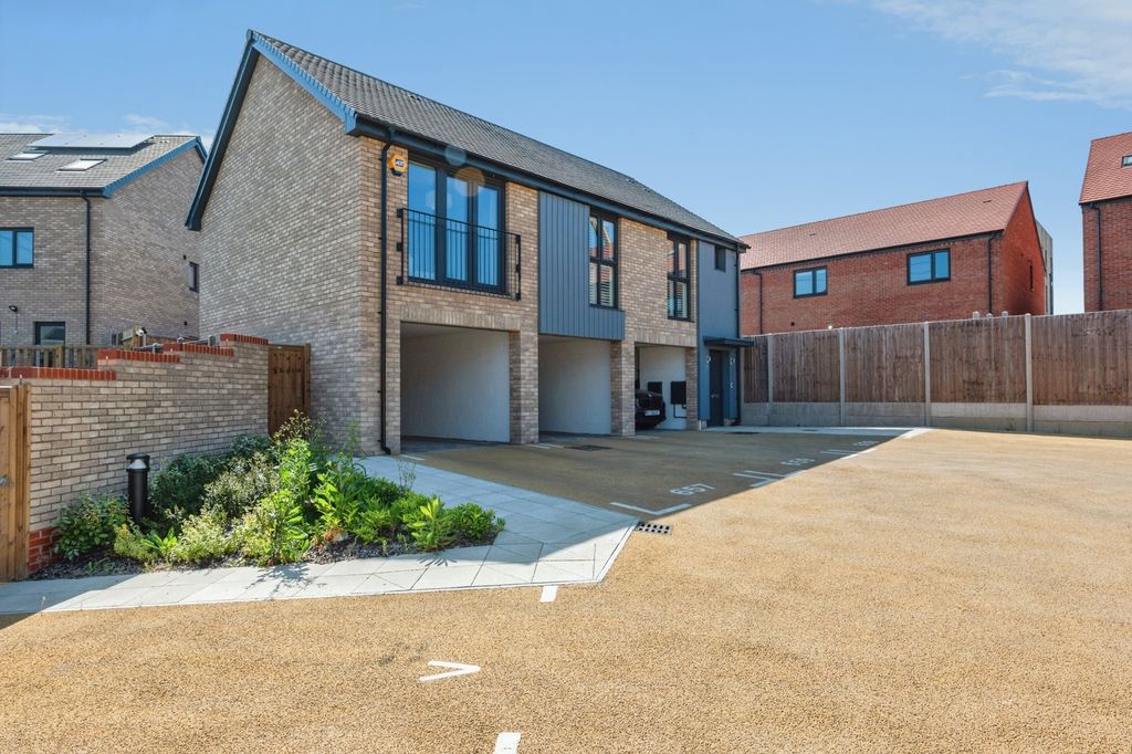 Property photo 1 of 15 Pbox-Img.Jpg