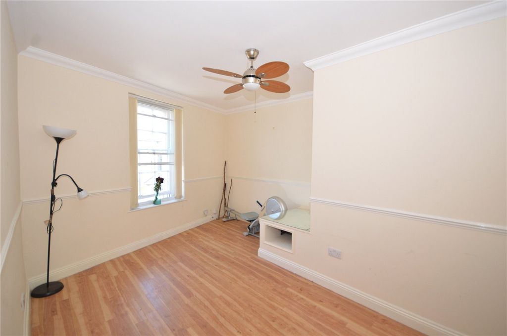Property photo 3 of 6 Picture No. 03