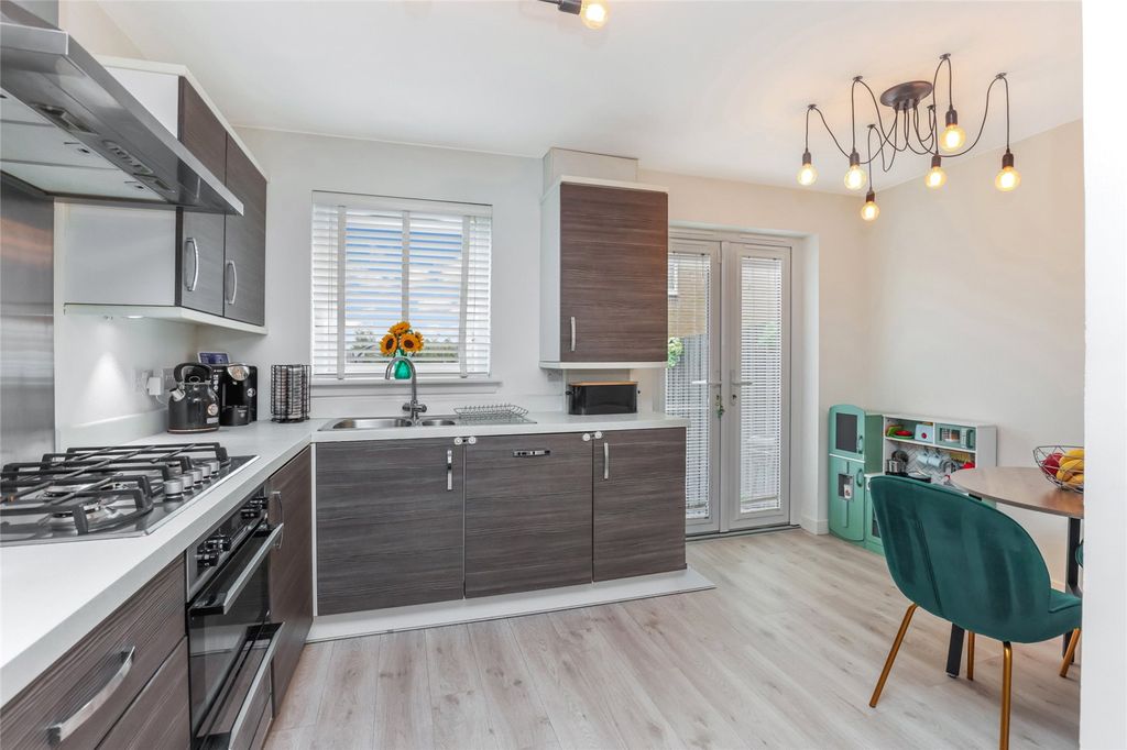 Property photo 3 of 21 Picture No. 08