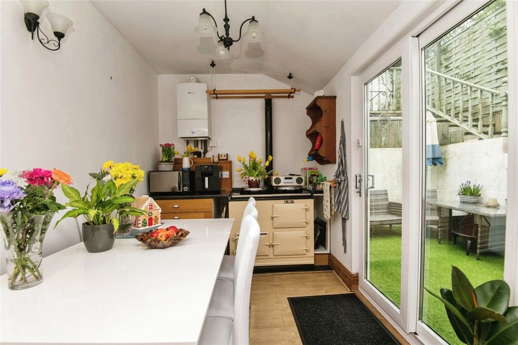 Property photo 3 of 15 Photography