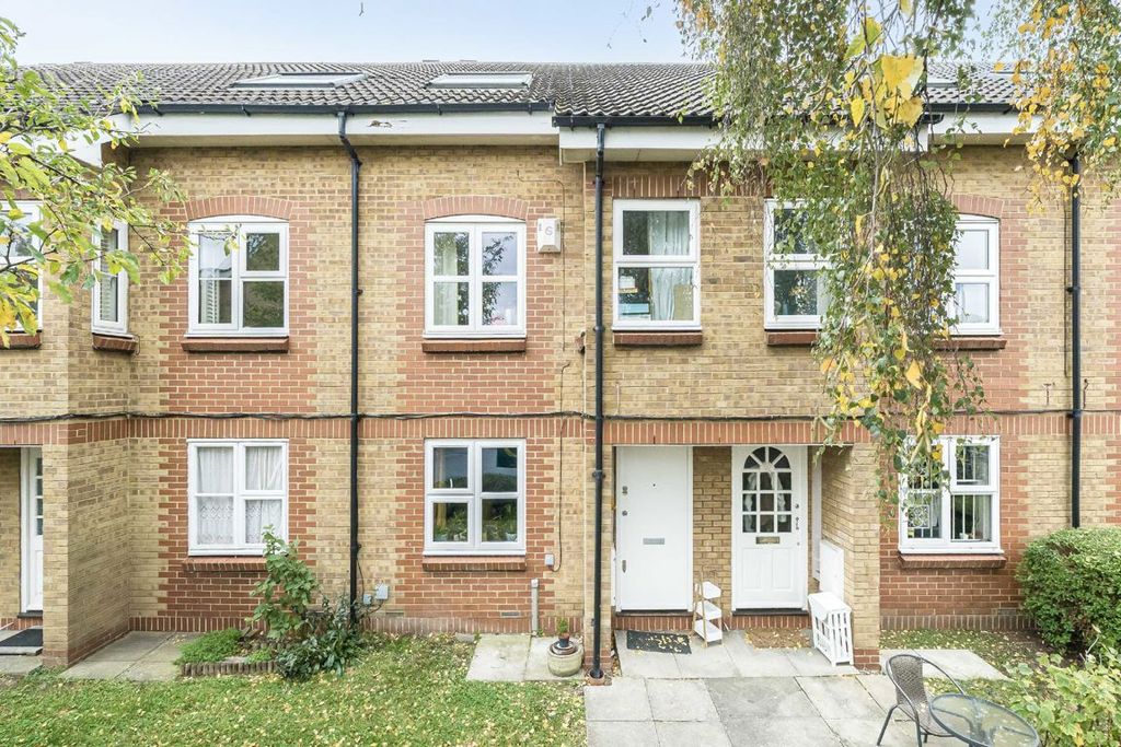 Property photo 1 of 4