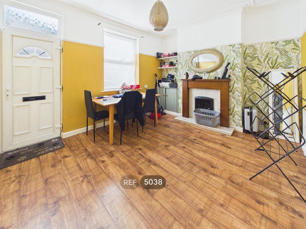 Property photo 2 of 14 Dining Room