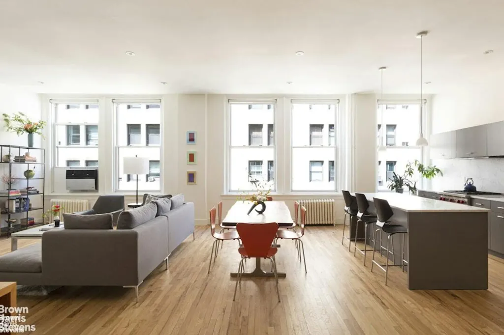 Property photo 3 of 9 <Alttext/>