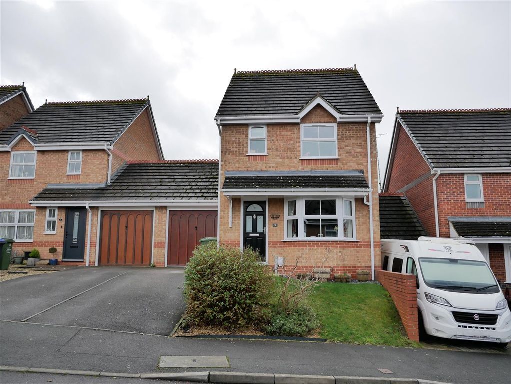 Property photo 1 of 18 P1510474.Jpg