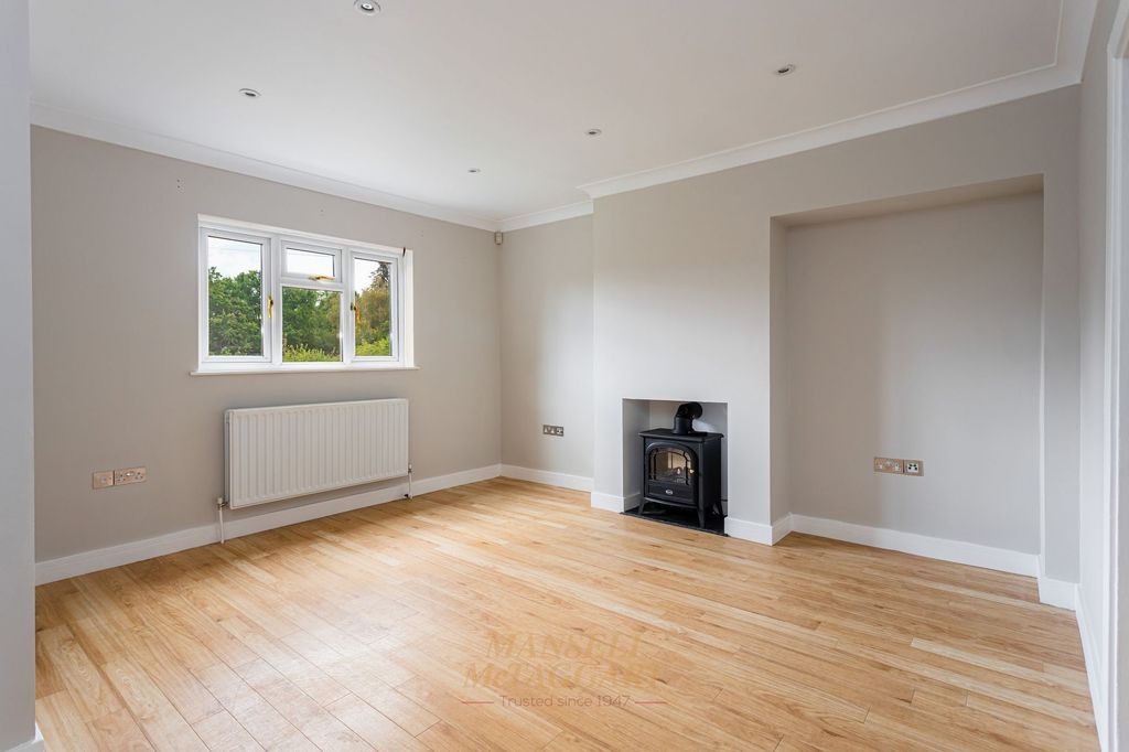 Property photo 2 of 26