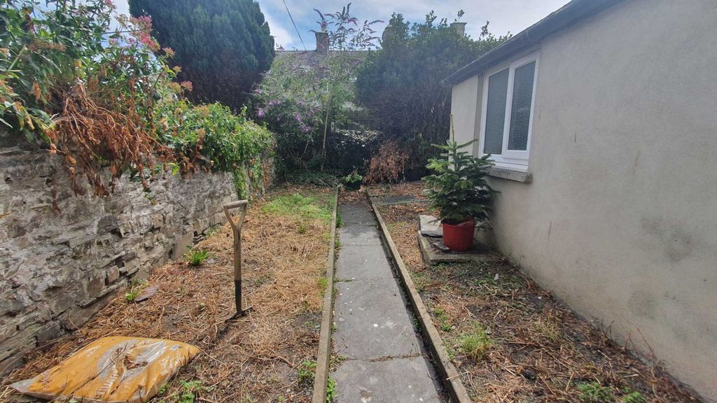 Property photo 3 of 21
