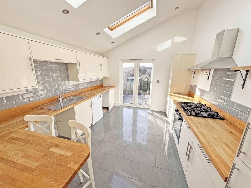 Property photo 2 of 17 Img_7966.Jpg