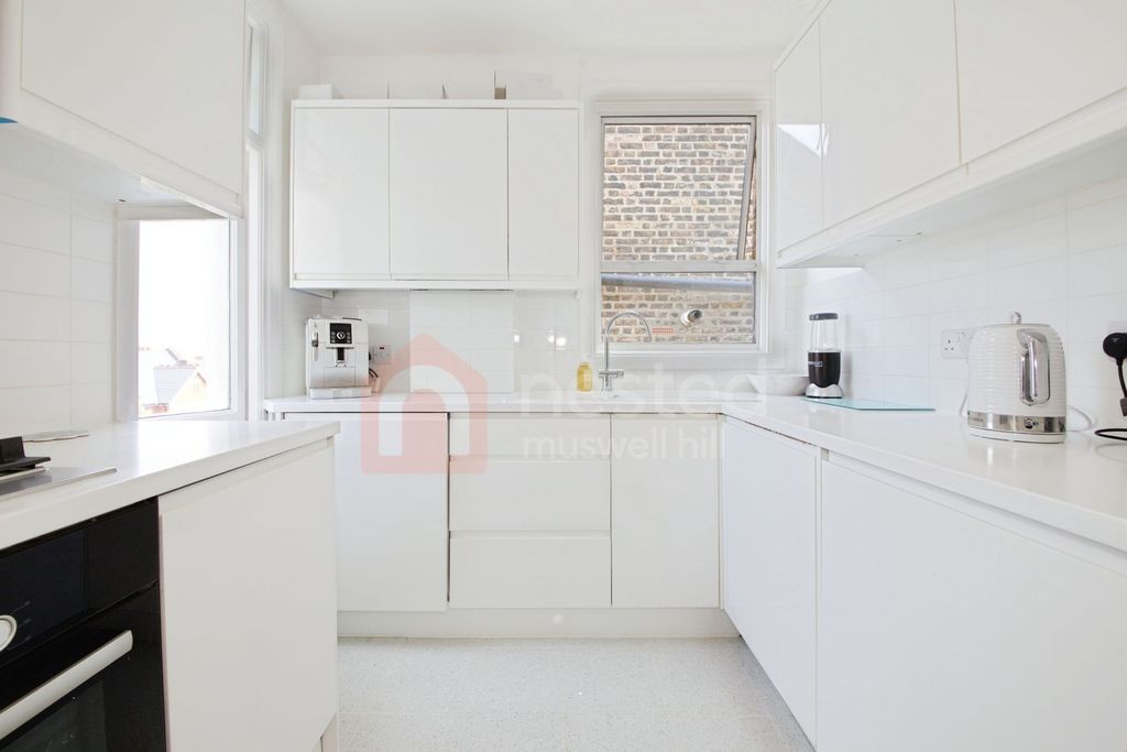 Property photo 2 of 13 Kitchen