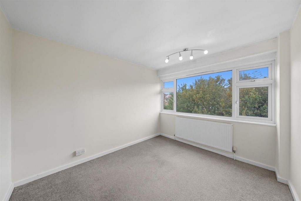 Property photo 2 of 15 0Mysvbpzseca1A6Ji_Kkpa.Jpg