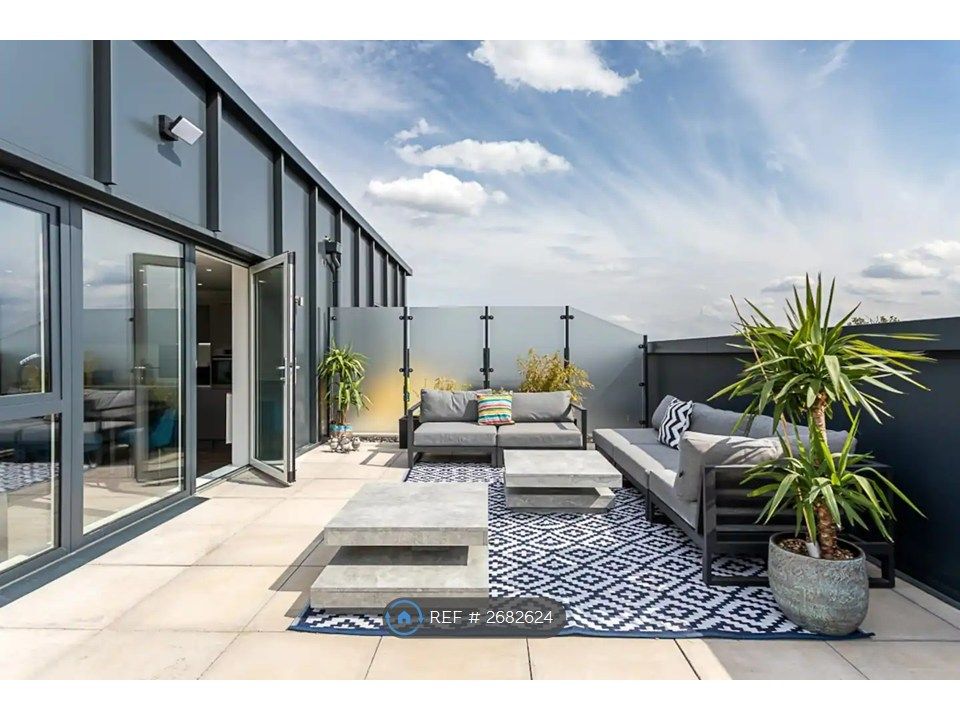 Property photo 1 of 31