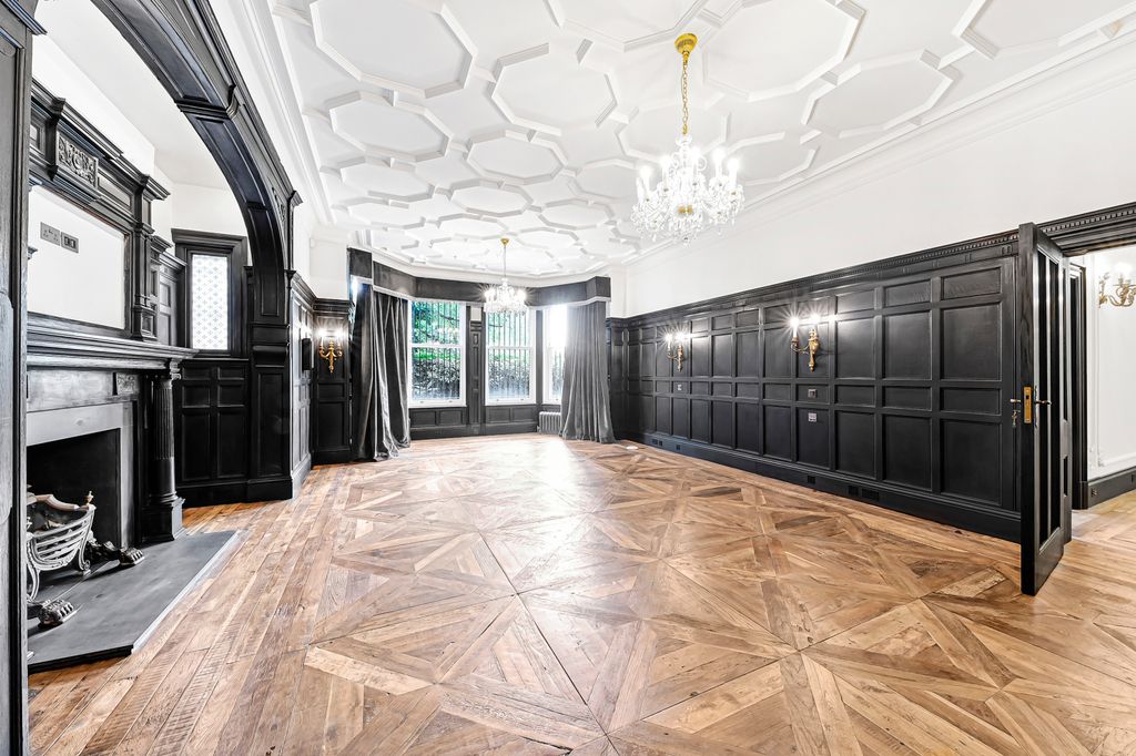 Property photo 1 of 24