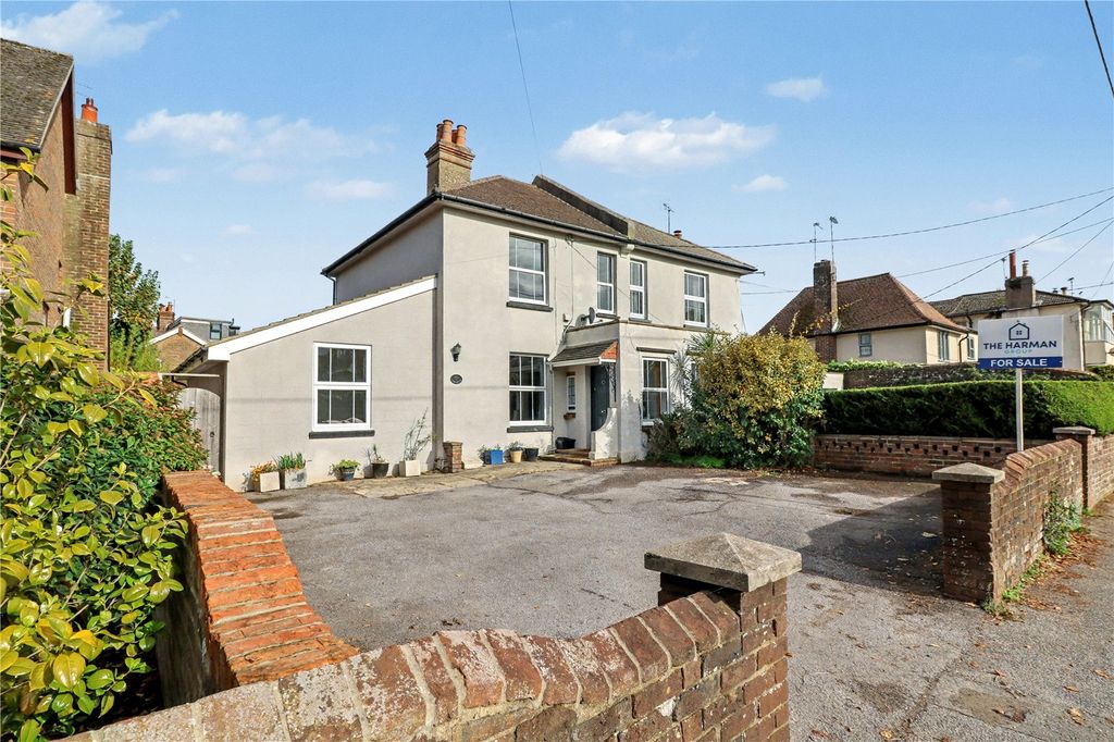 Property photo 1 of 16 Front