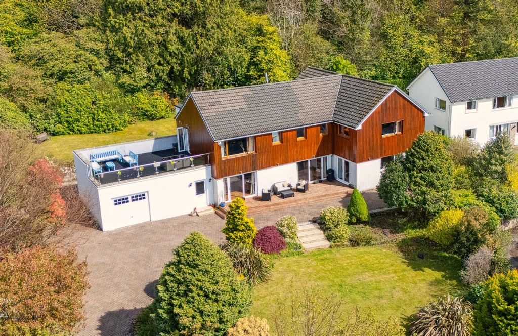 Property photo 1 of 45