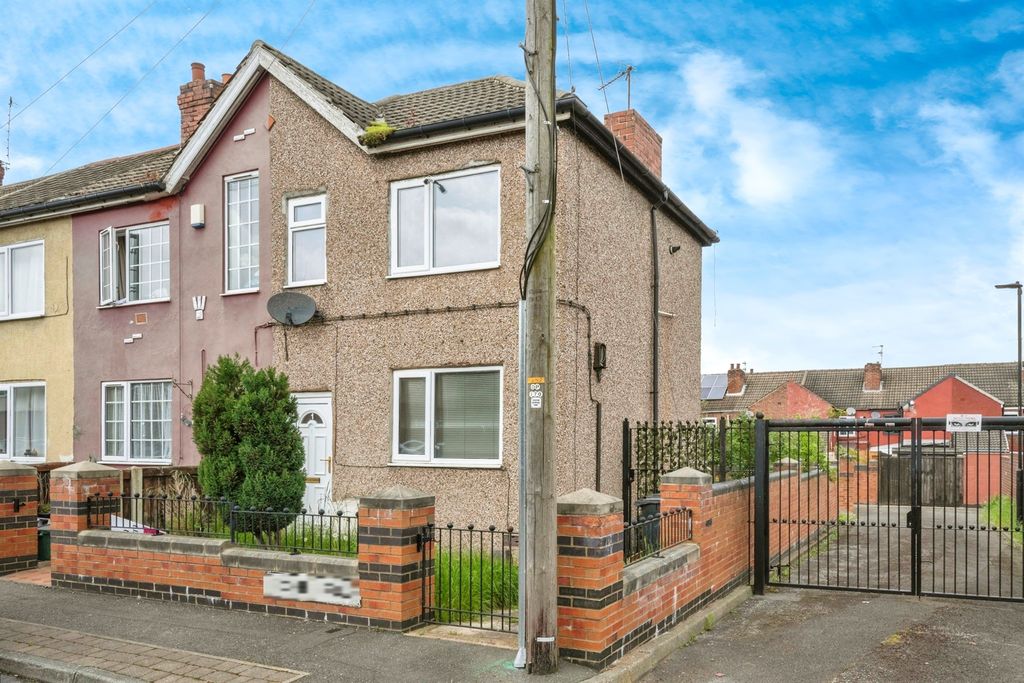 Property photo 1 of 12