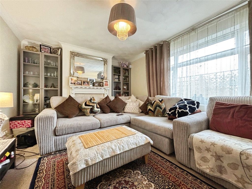 Property photo 2 of 15 Picture No. 13