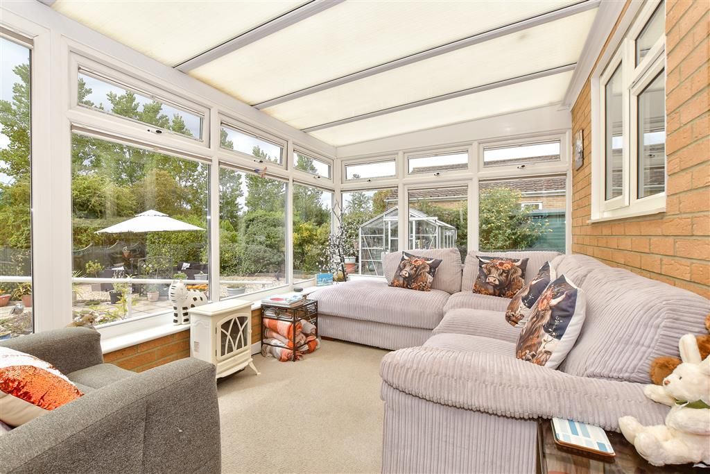 Property photo 3 of 16 Conservatory