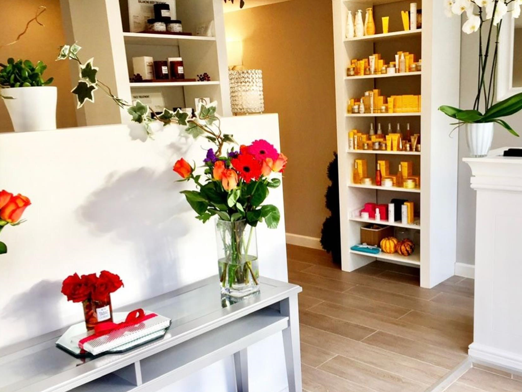 Property photo 2 of 7 Photo 1