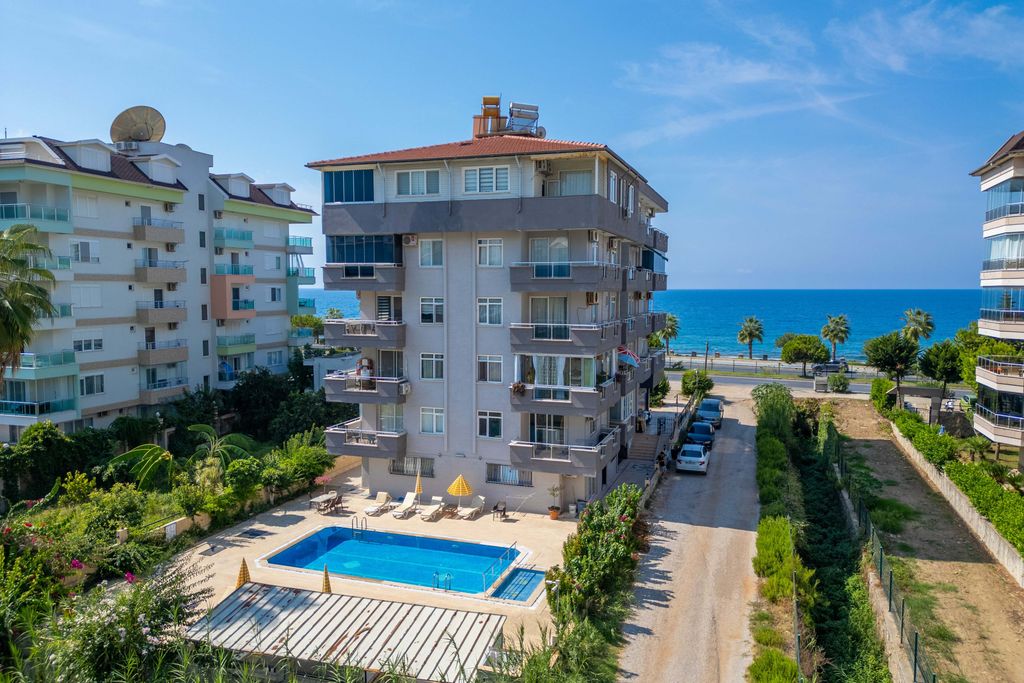 Property photo 1 of 20 Seafront Apartment For Sale In Alanya - A Beachfront Apartment Complex