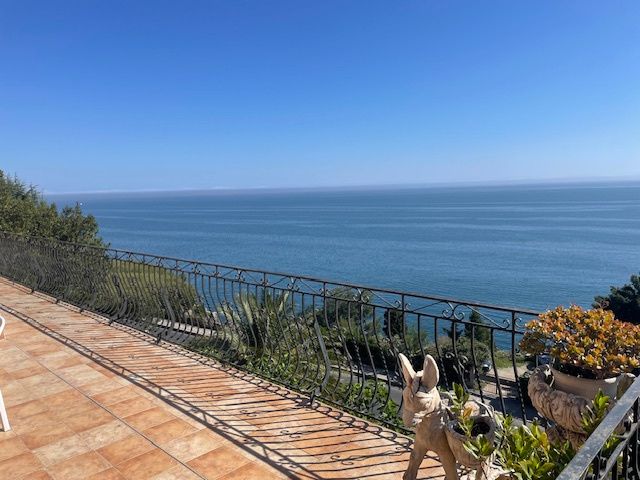 Property photo 1 of 38