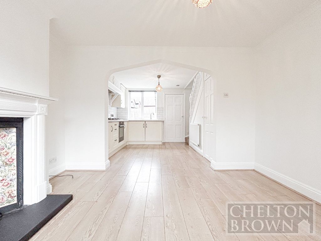 Property photo 2 of 30 Living Room/Kitchen