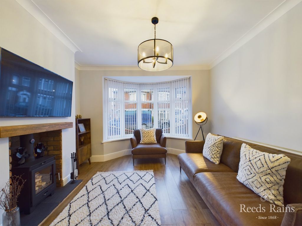 Property photo 2 of 25 Sitting Room