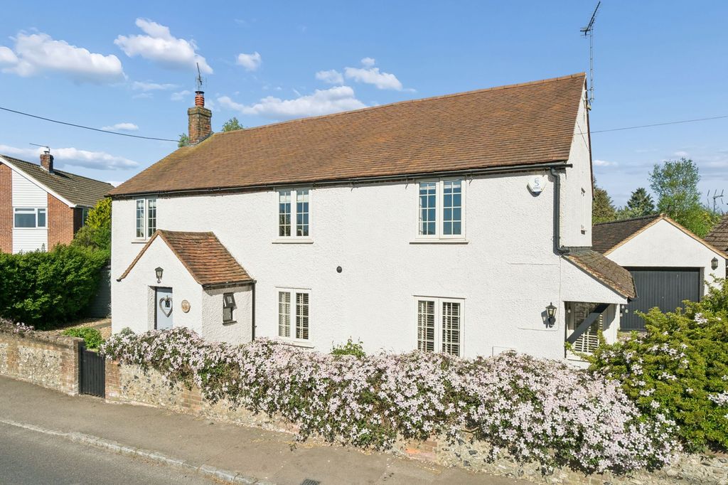 Property photo 1 of 52