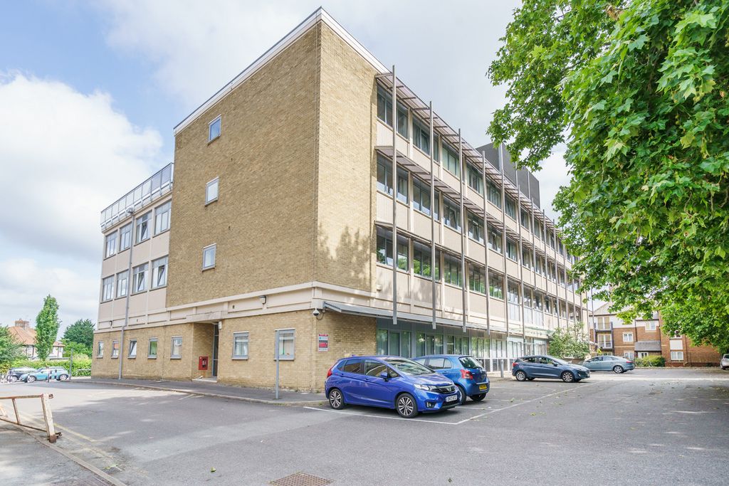 Property photo 1 of 7
